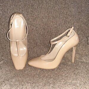 SCARBINA-Lebanese Luxury Brand-Beige Patent T-Strap Ankle Strap-Sz 39-NWOB